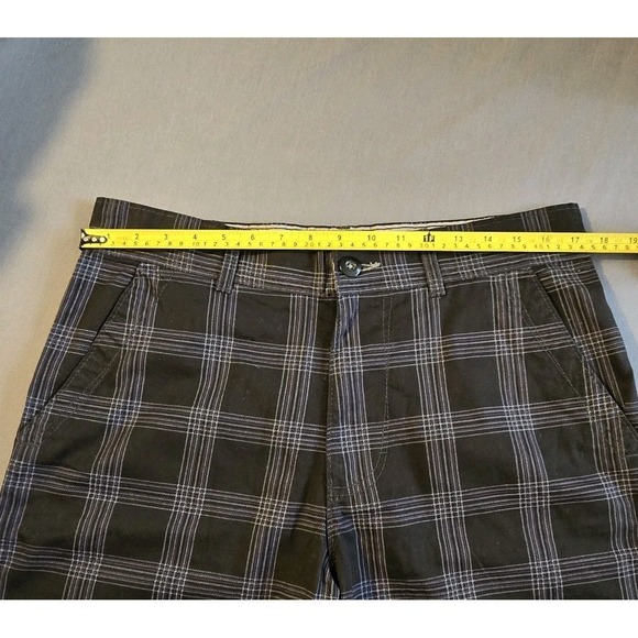 OP Mens Shorts Size 32 Black Gray Light Purple Square Plaid - Picture 5 of 8